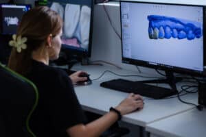 Moderni materijali u stomatologiju: tehnologija koja oblikuje osmijeh